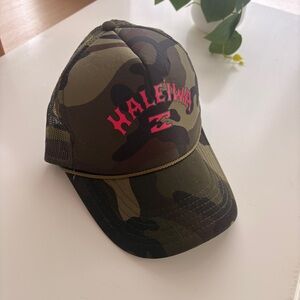 Hale’iwa Hawai’i Camo Trucker Hat NWOT